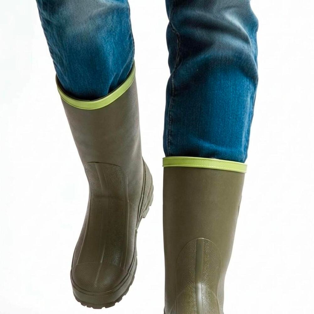 sz 9 muck boots